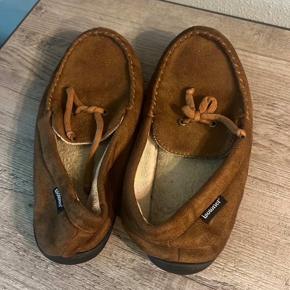 Men’s isotoner slippers